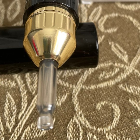 Korres BLACK PINE 3D Firming Lifting EYE SERUM - Picture 3 of 3